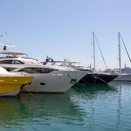 Puerto Banus Luxurious Apartment In The Heart Of The Port Marbella Eksteriør bilde