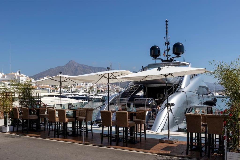 Puerto Banus Luxurious Apartment In The Heart Of The Port Marbella Eksteriør bilde