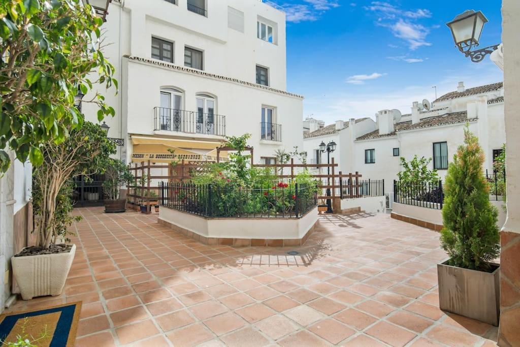 Puerto Banus Luxurious Apartment In The Heart Of The Port Marbella Eksteriør bilde