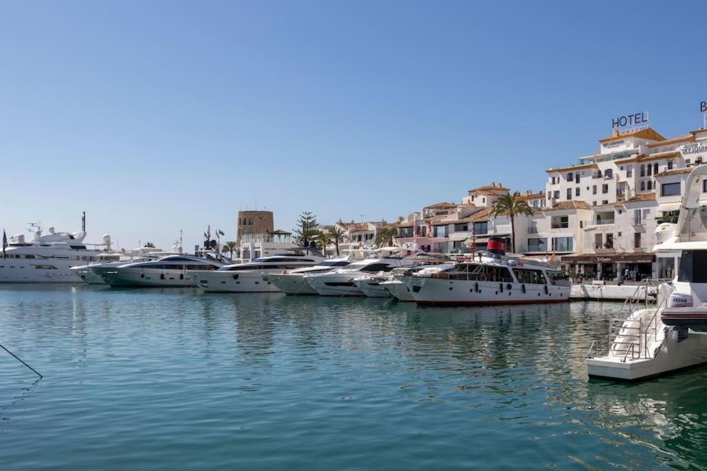 Puerto Banus Luxurious Apartment In The Heart Of The Port Marbella Eksteriør bilde